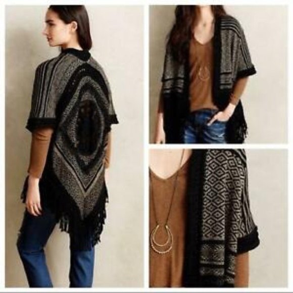 Fabulous ANGEL OF THE NORTH sweater Poncho OS - Picture 2 of 12